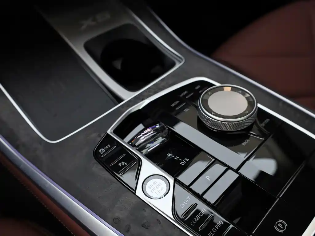 BMW X5 — миниатюра 13