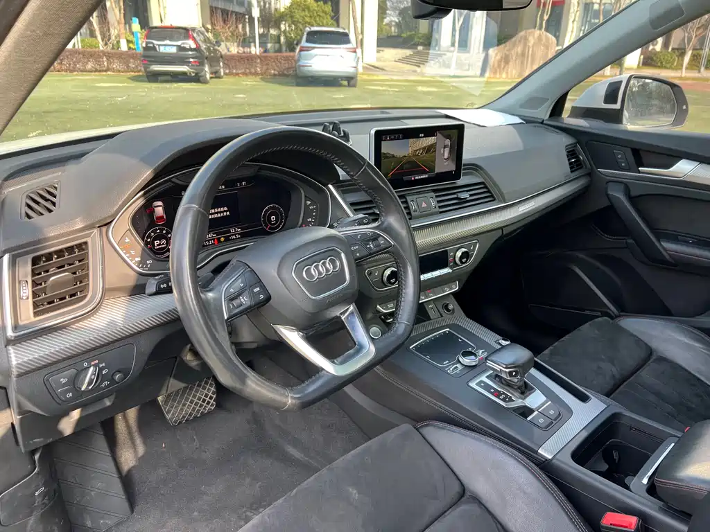 AUDI Q5L