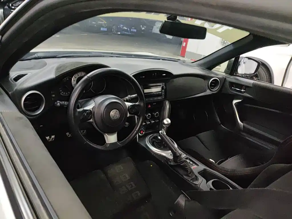 Toyota 86 — миниатюра 3
