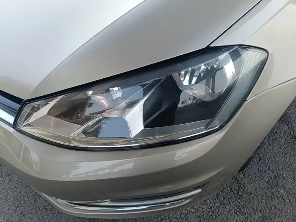 Volkswagen Golf — миниатюра 18