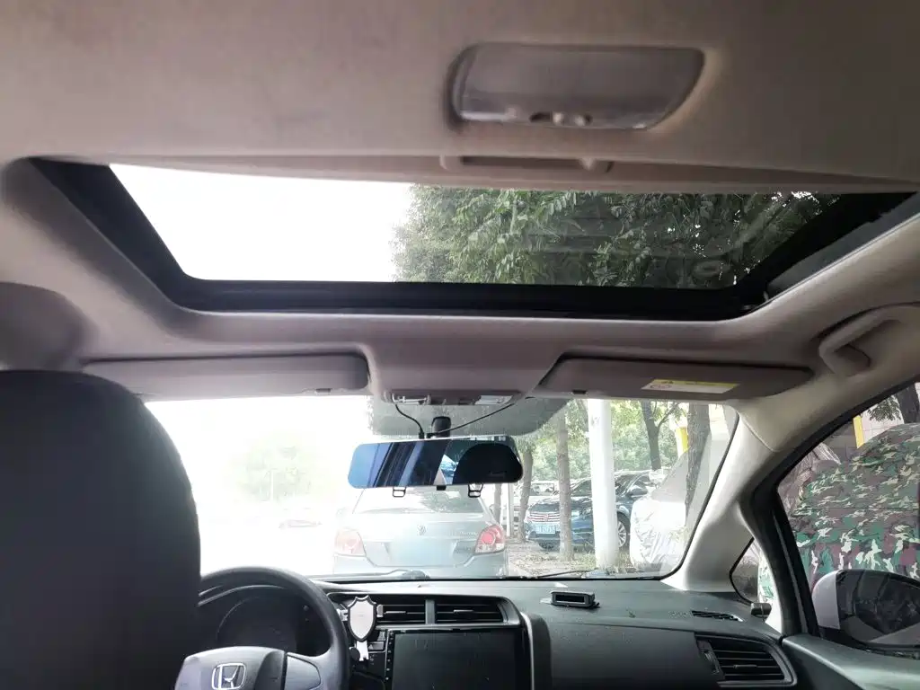 Honda Fit — миниатюра 9