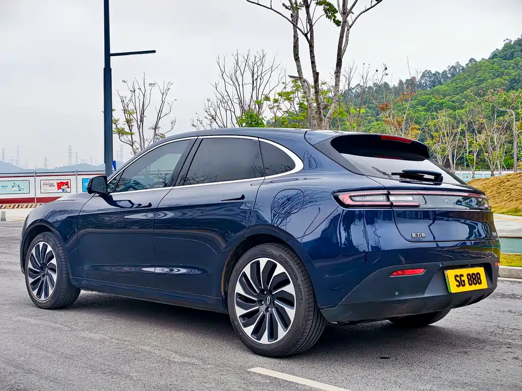 AITO ASK THE WORLD M5