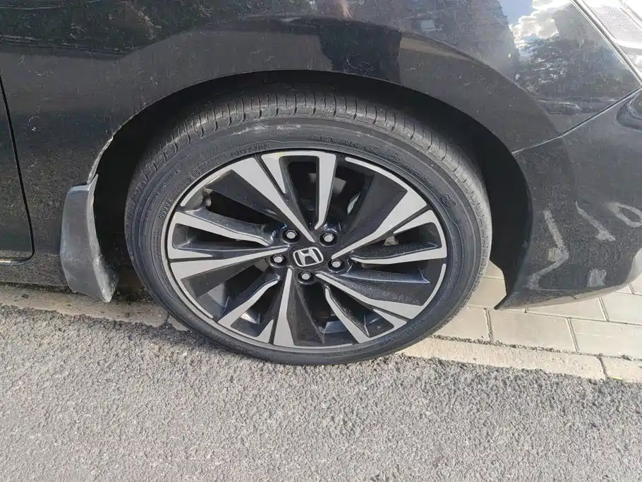 Honda Accord — миниатюра 6