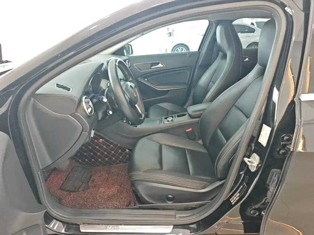 Mercedes-Benz GLA — миниатюра 15