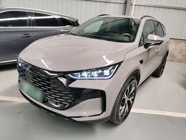 2025 BYD Tang