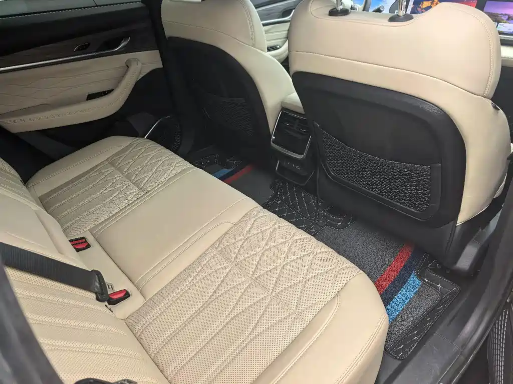Geely Xingyue L — миниатюра 8
