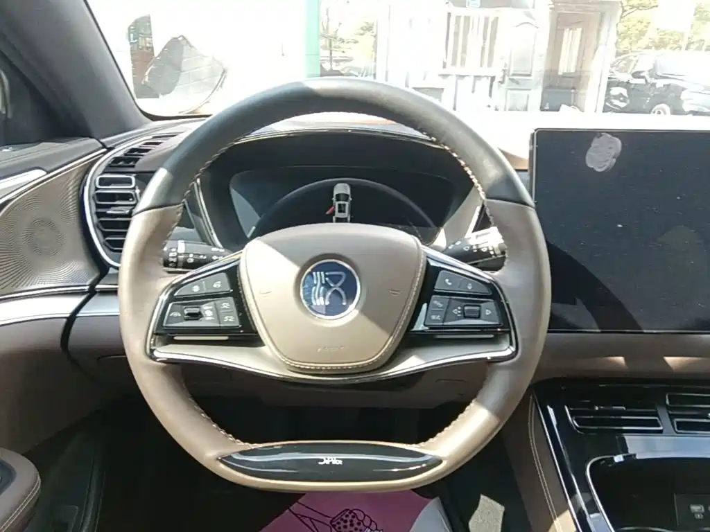 BYD Han — миниатюра 11