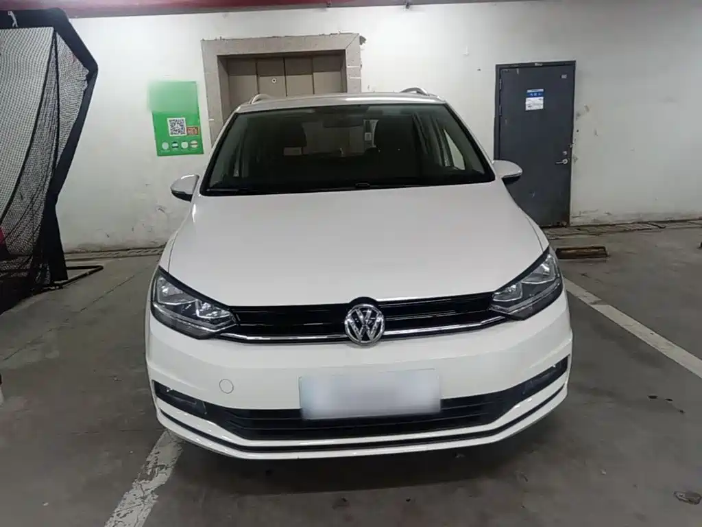 Volkswagen Touran — миниатюра 3