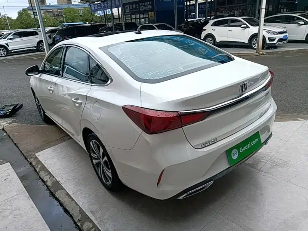 Changan Eado — миниатюра 5