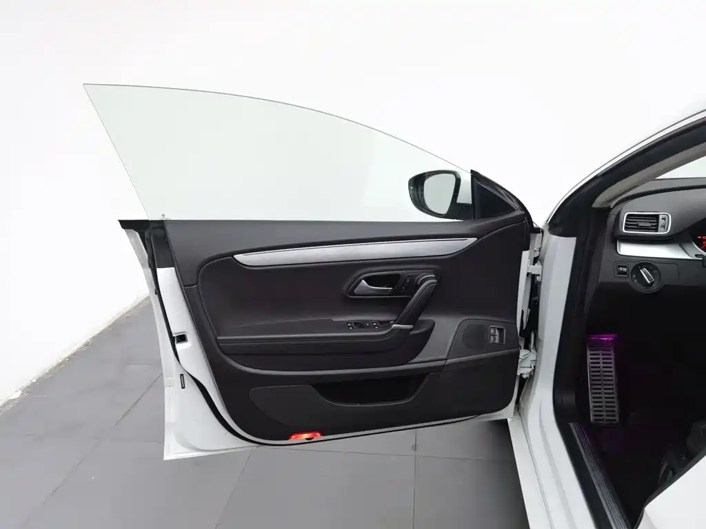 Volkswagen CC — миниатюра 8