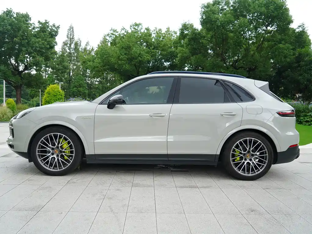 Porsche Cayenne Hybrid — миниатюра 3