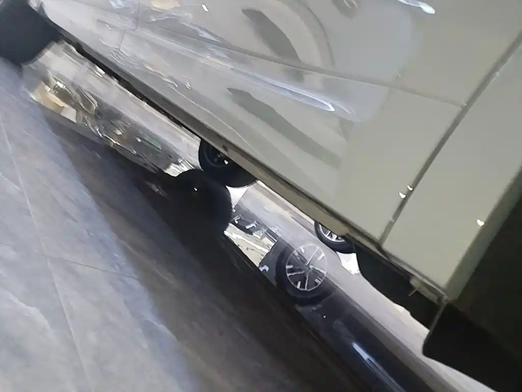 Li Auto Li L8 — миниатюра 22