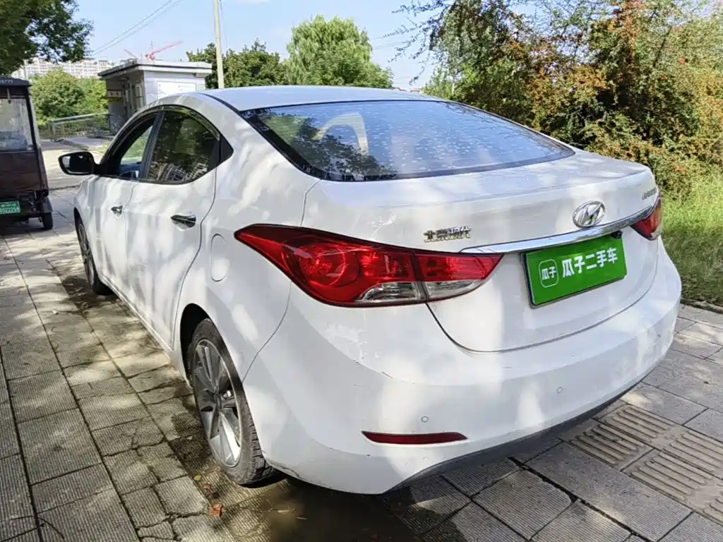 Hyundai Elantra Langdong — миниатюра 5