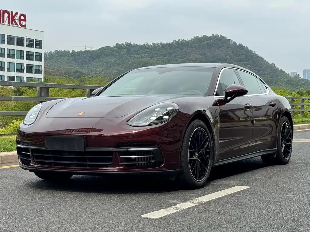 Porsche Panamera 2020