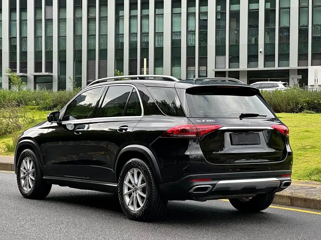 Mercedes-Benz GLE (Import) — миниатюра 14