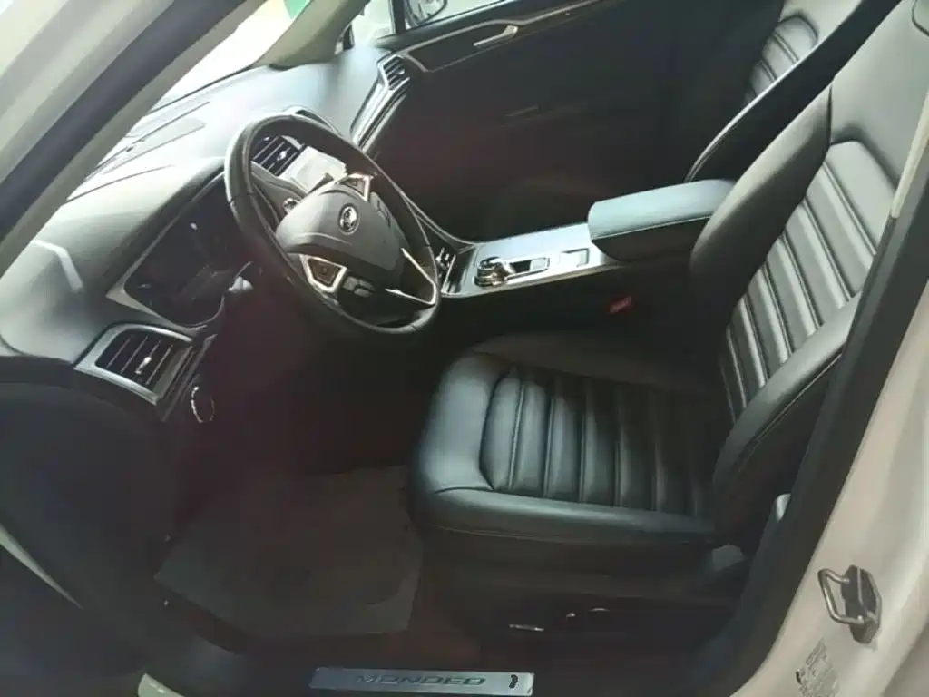 Ford Mondeo — миниатюра 15