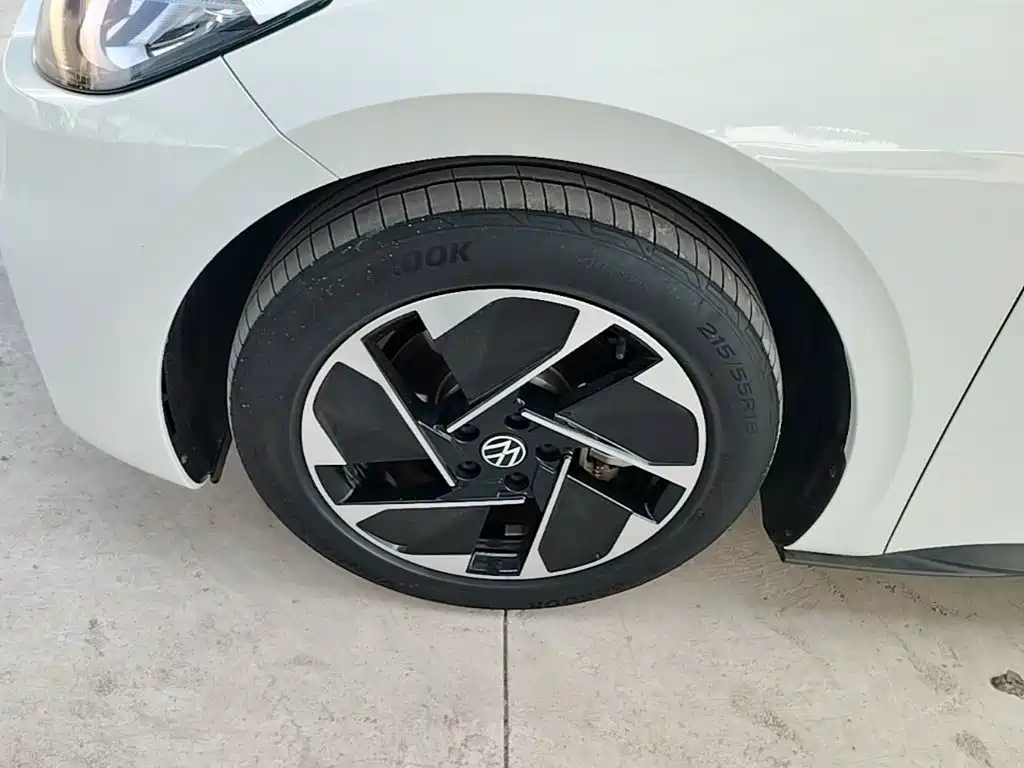 Volkswagen ID.3 — миниатюра 23