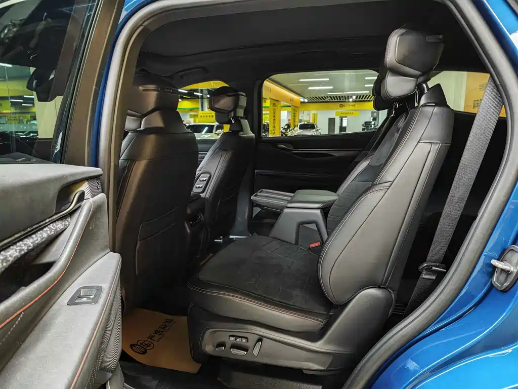 Ford Edge — миниатюра 10