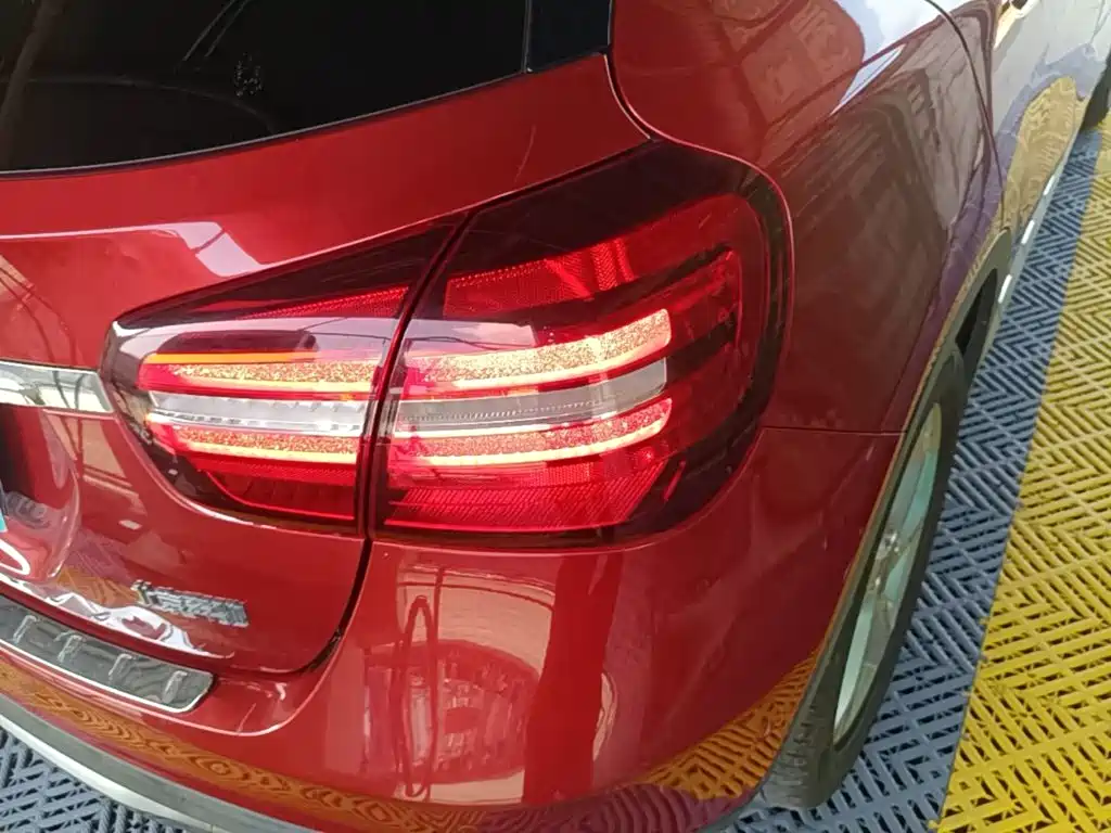 Mercedes-Benz GLA — миниатюра 8