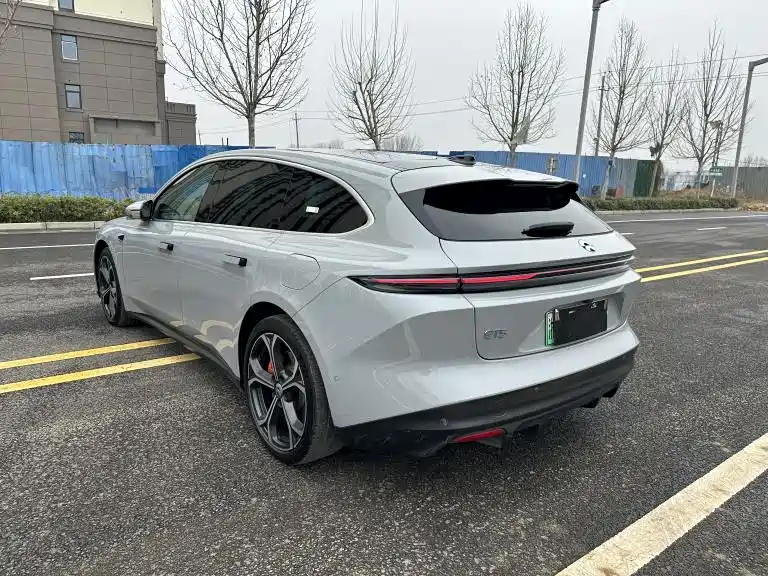 NIO NIO ET5T