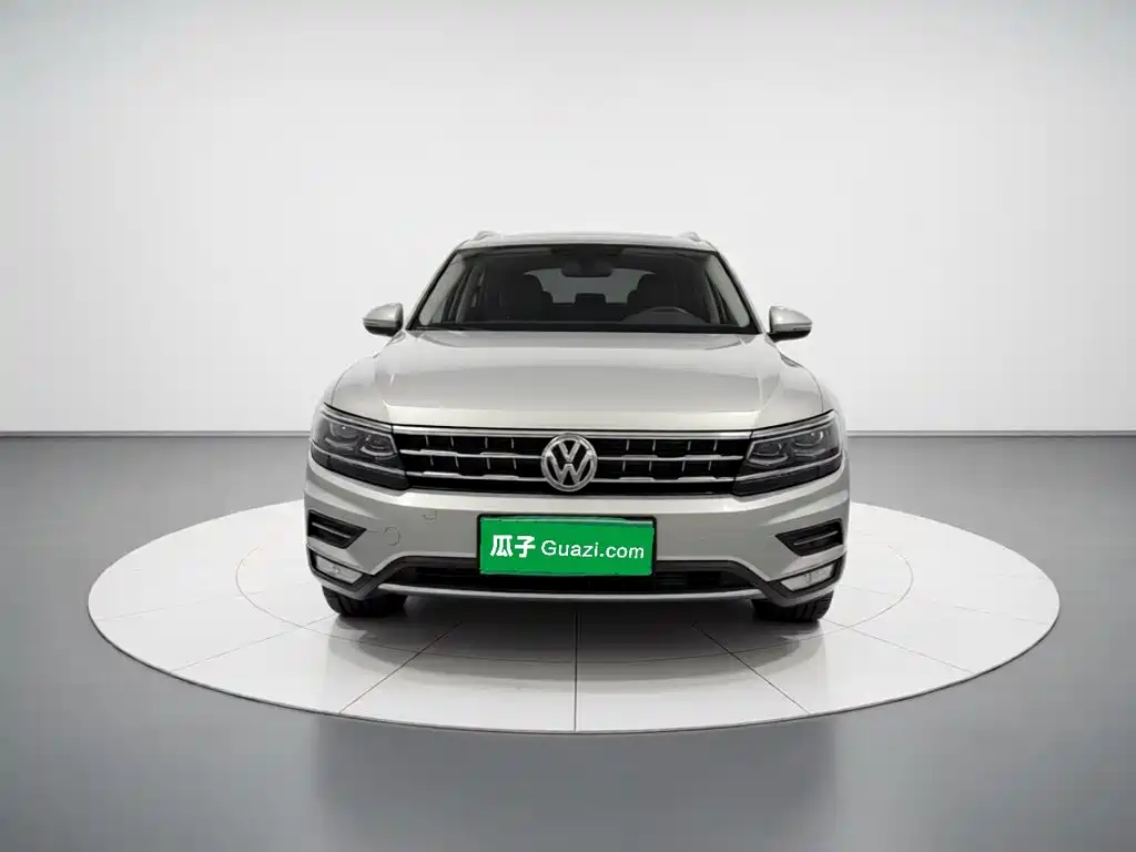Volkswagen Tiguan L — миниатюра 2
