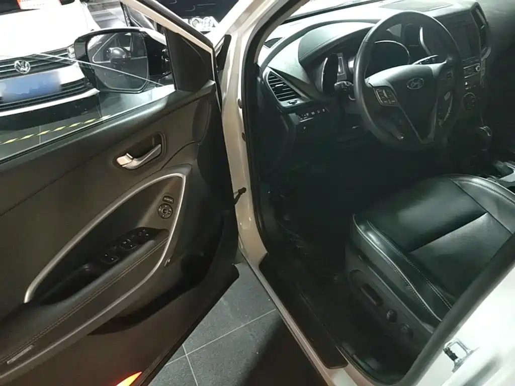 Hyundai Santa Fe — миниатюра 16