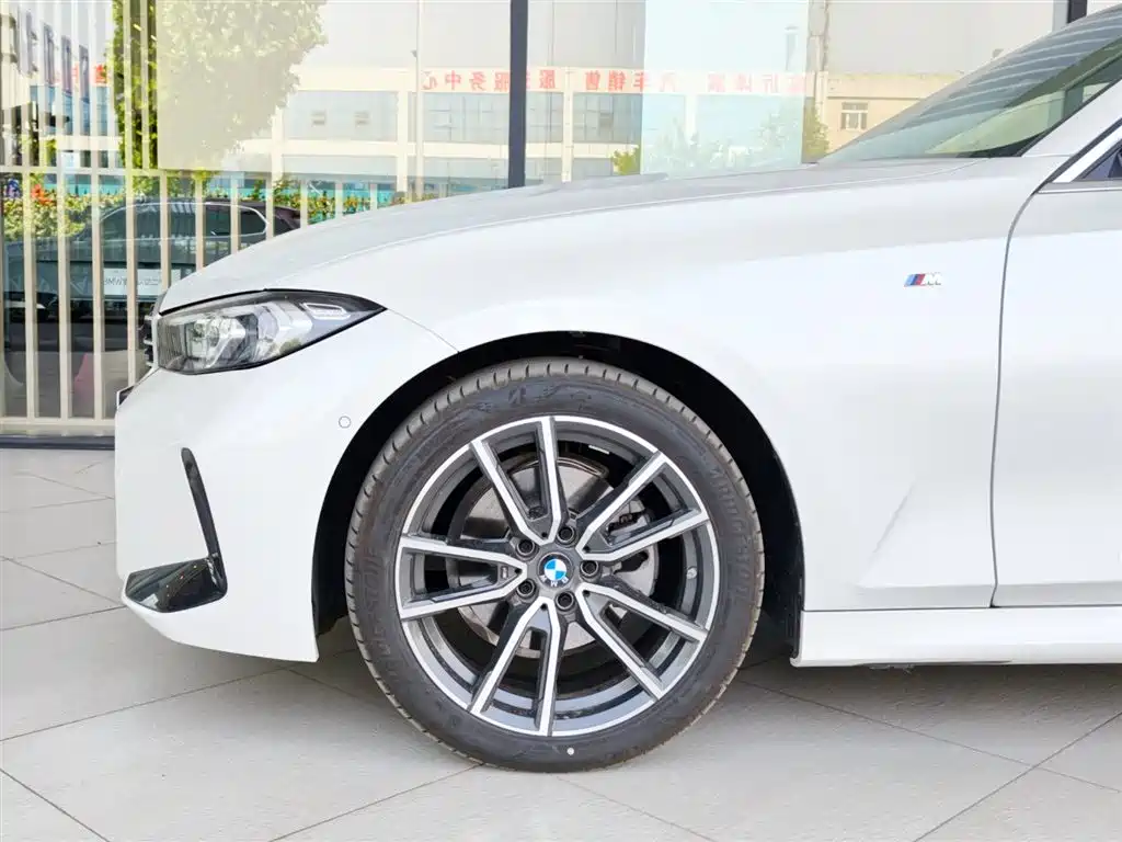 BMW 3 Series 3 2025 325Li M Sport