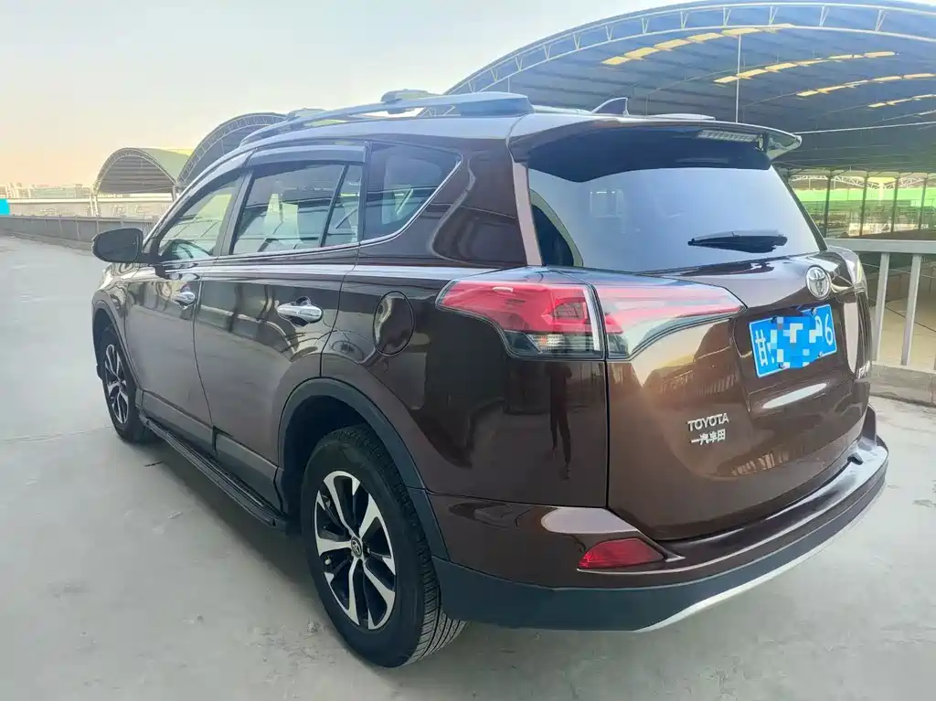 TOYOTA RAV4 RONGFANG