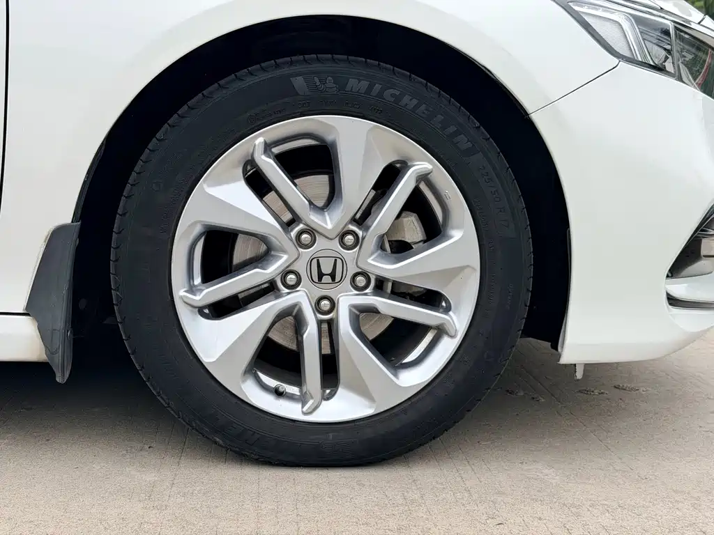 Honda Accord — миниатюра 14