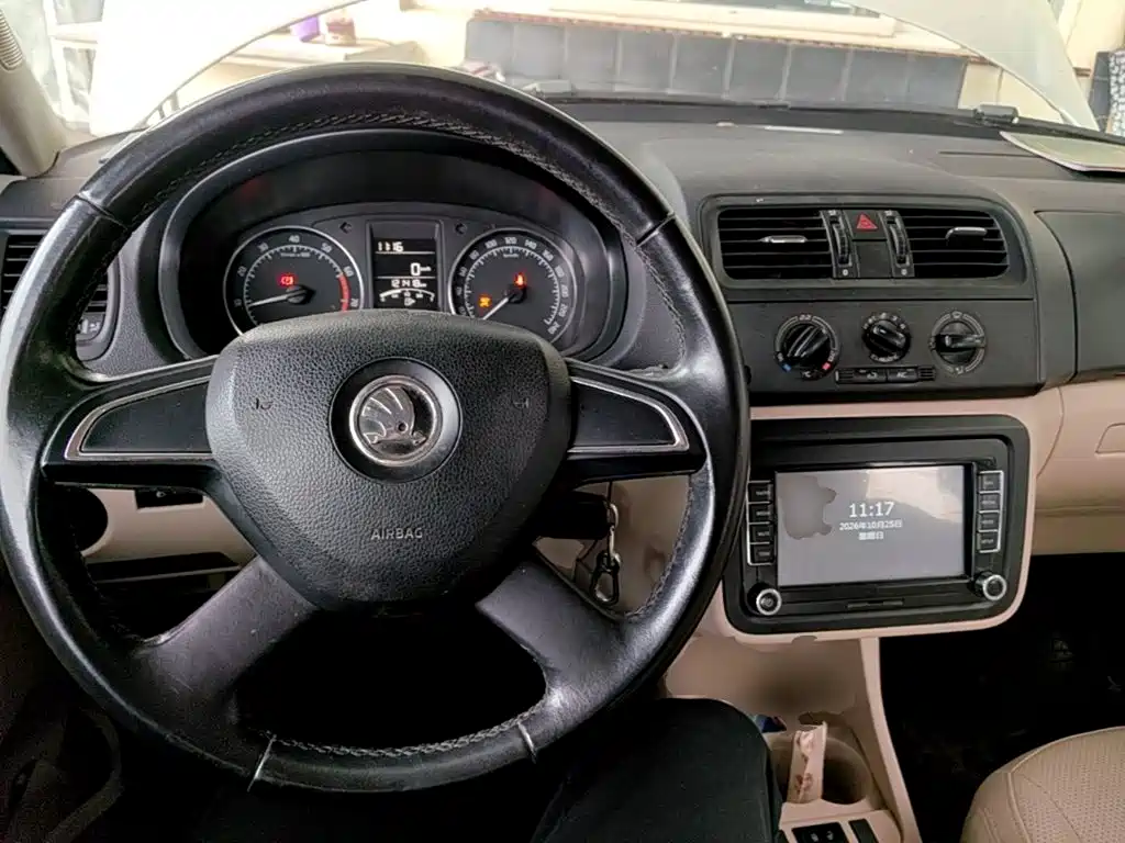 Skoda Fabia — миниатюра 10