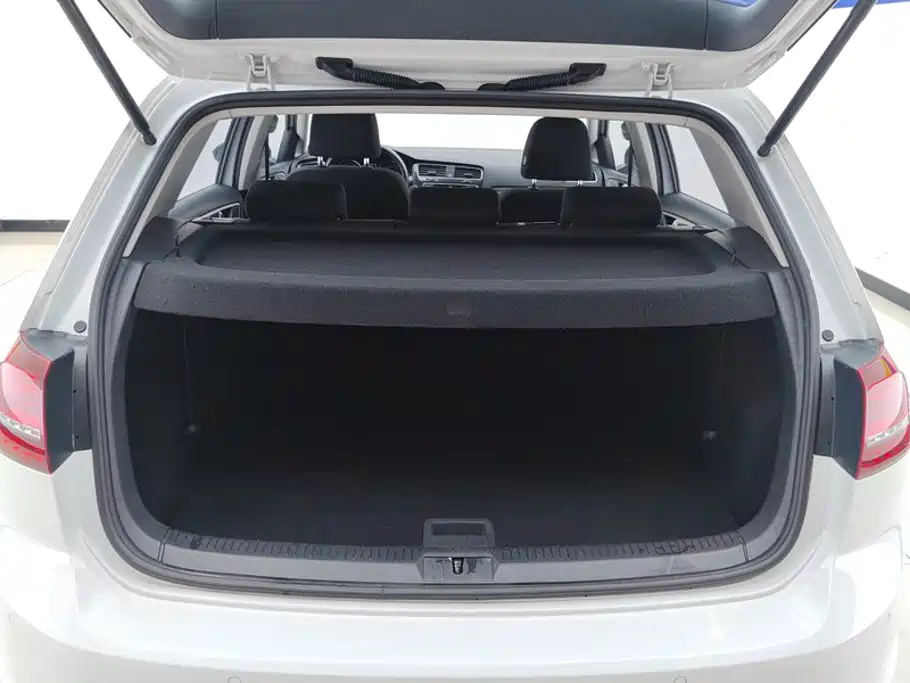 Volkswagen Golf — миниатюра 4