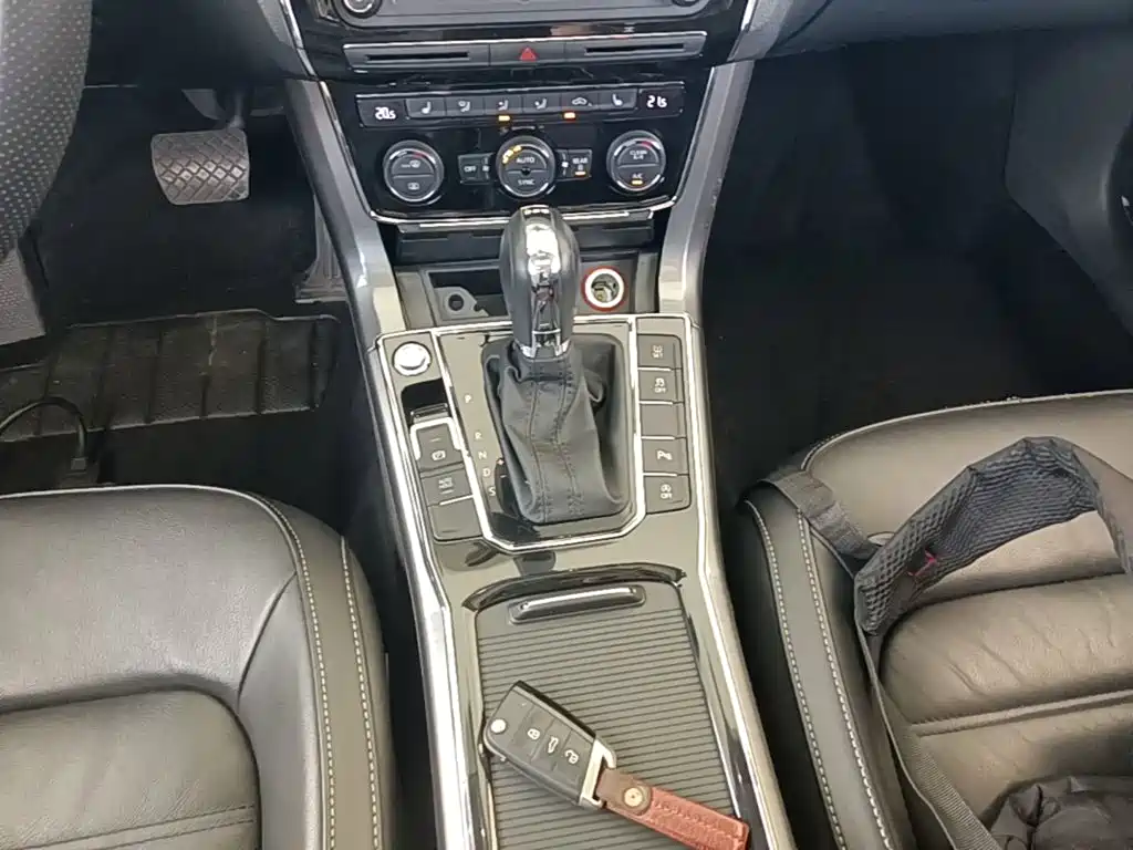Volkswagen Passat — миниатюра 14