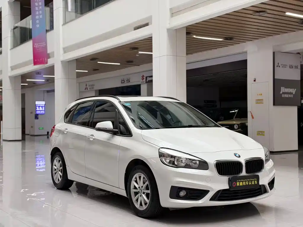 BMW 2 Series Active Tourer — миниатюра 3
