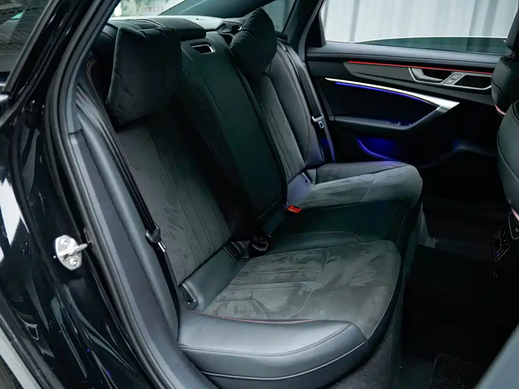 Audi A6L — миниатюра 7