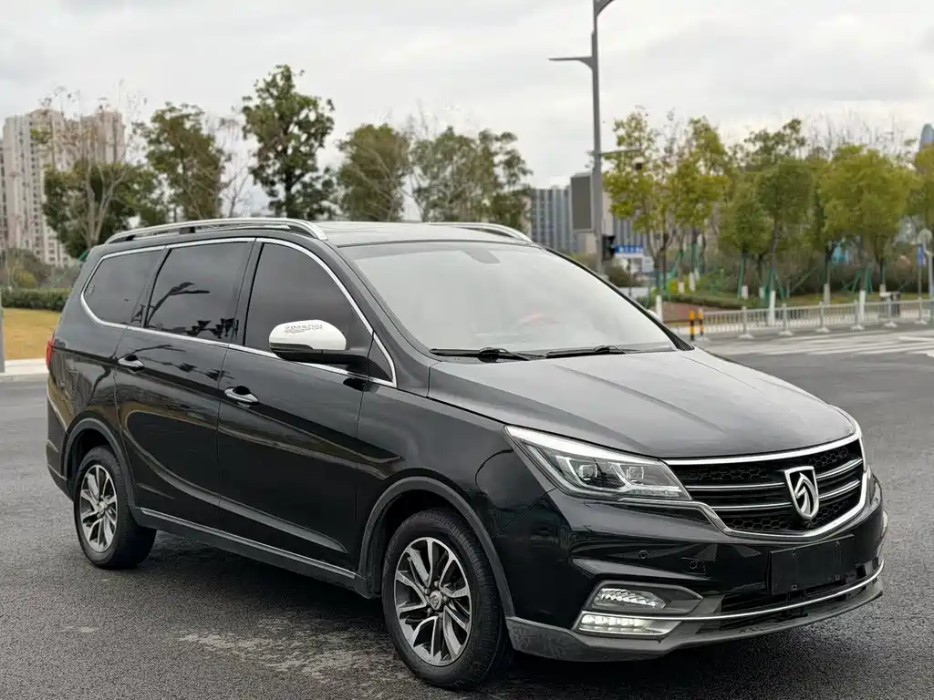 BAOJUN 730