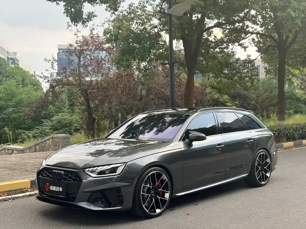 Audi S4