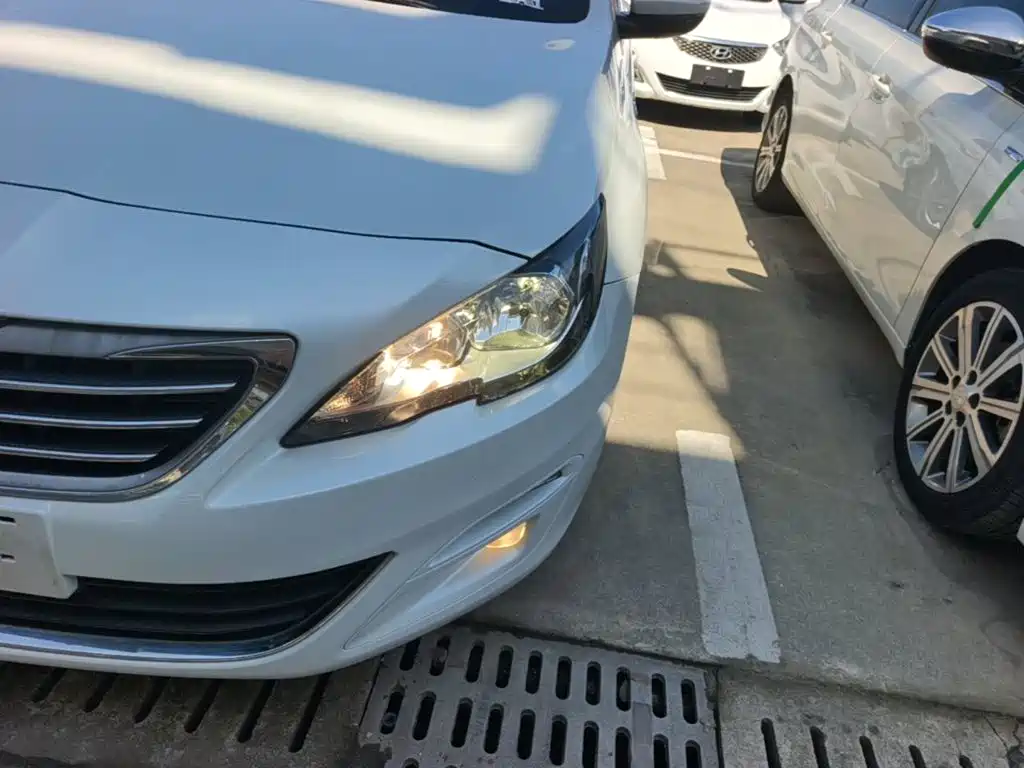 Peugeot 408 — миниатюра 24