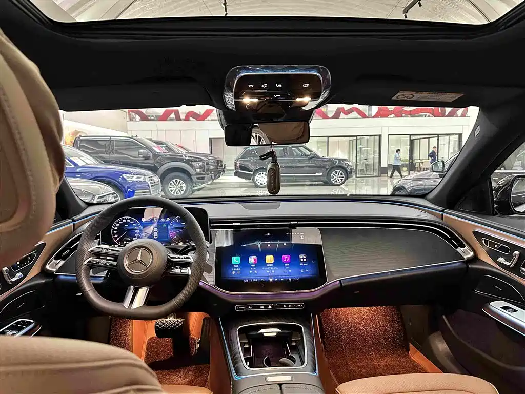 Mercedes-Benz E-Class — миниатюра 24