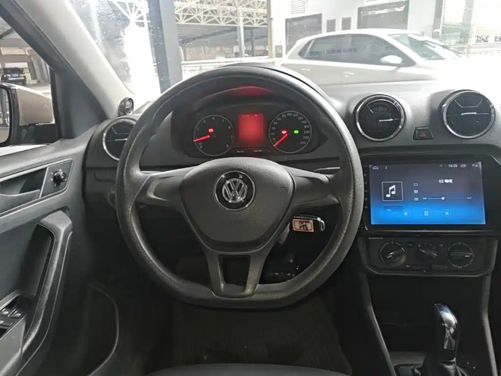 Volkswagen Jetta — миниатюра 11