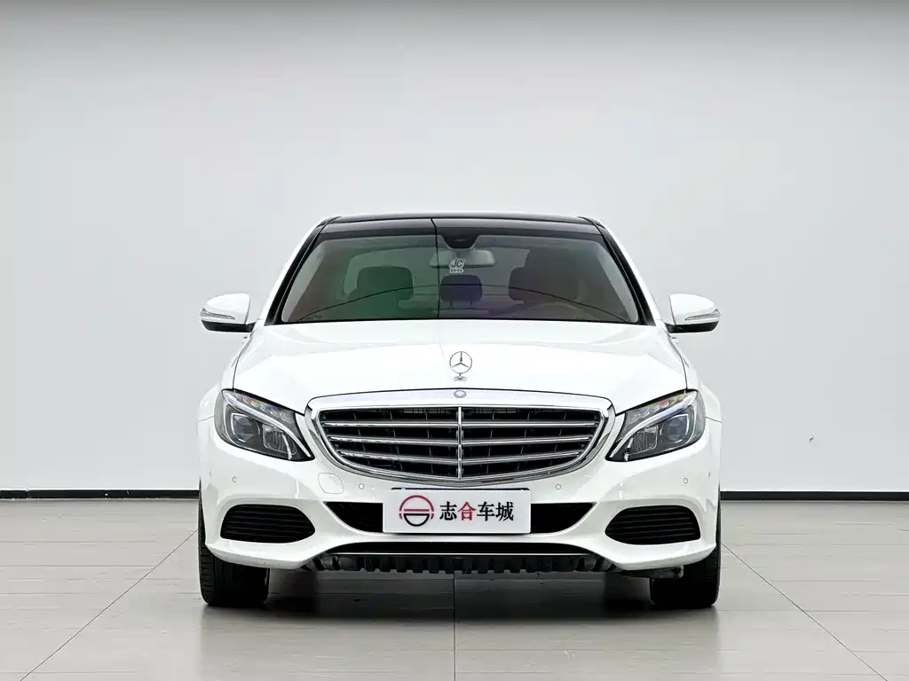 Mercedes-Benz C-Class — миниатюра 2