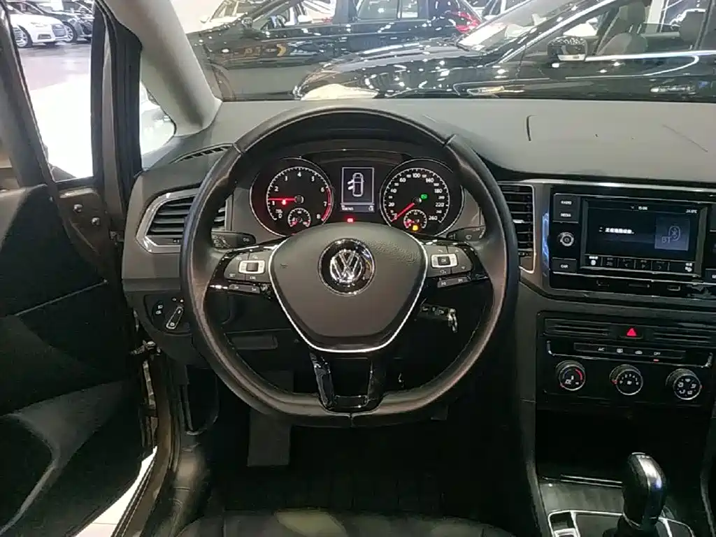 Volkswagen Golf Sportsvan — миниатюра 11