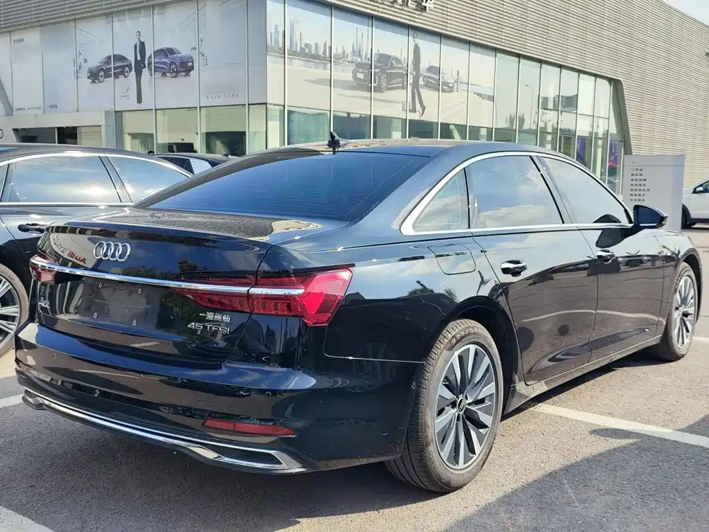 Audi A6L — миниатюра 7