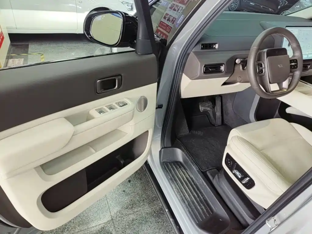 Li Auto Li MEGA — миниатюра 16