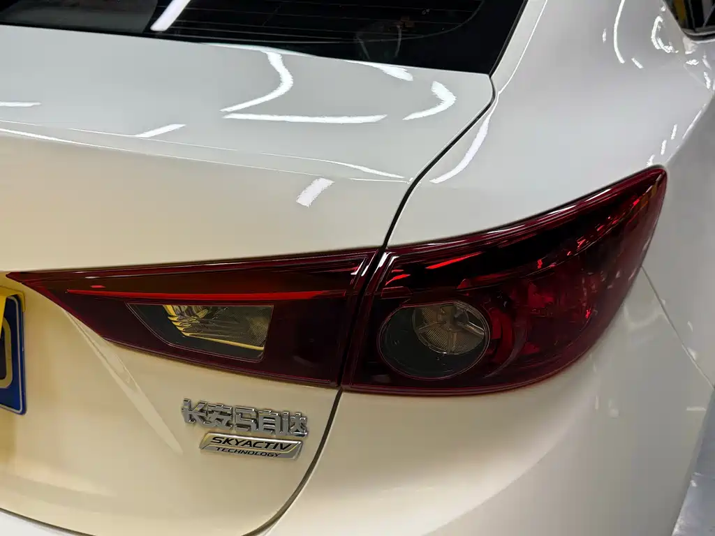 Mazda 3 Axela — миниатюра 27