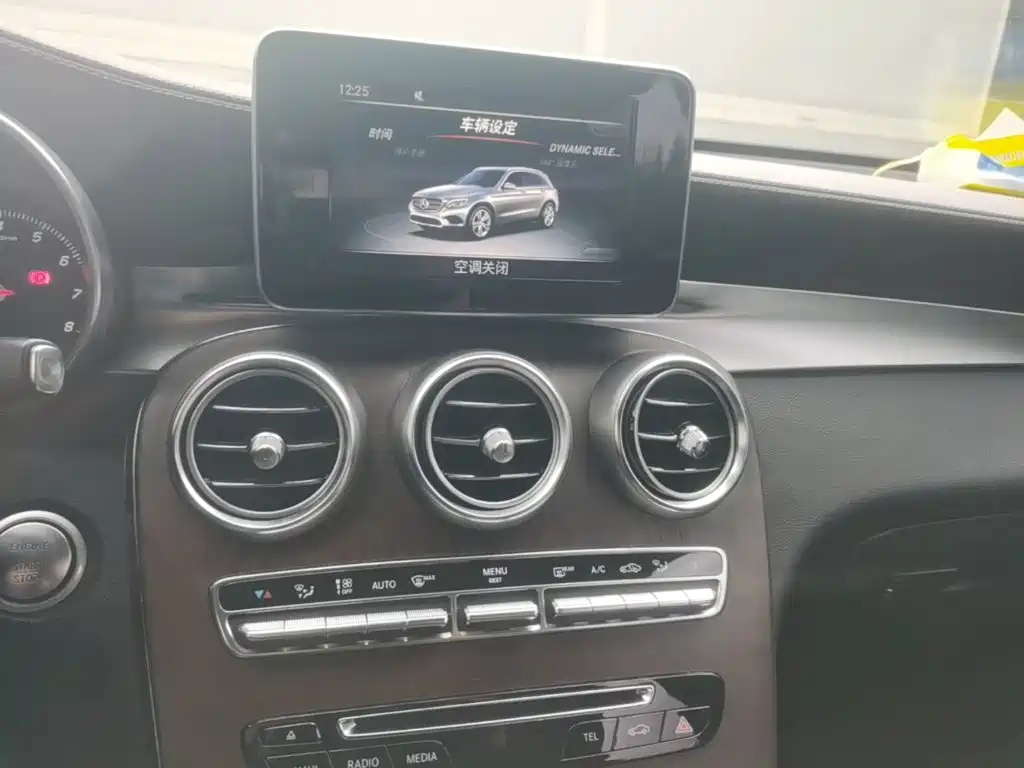 Mercedes-Benz GLC — миниатюра 13