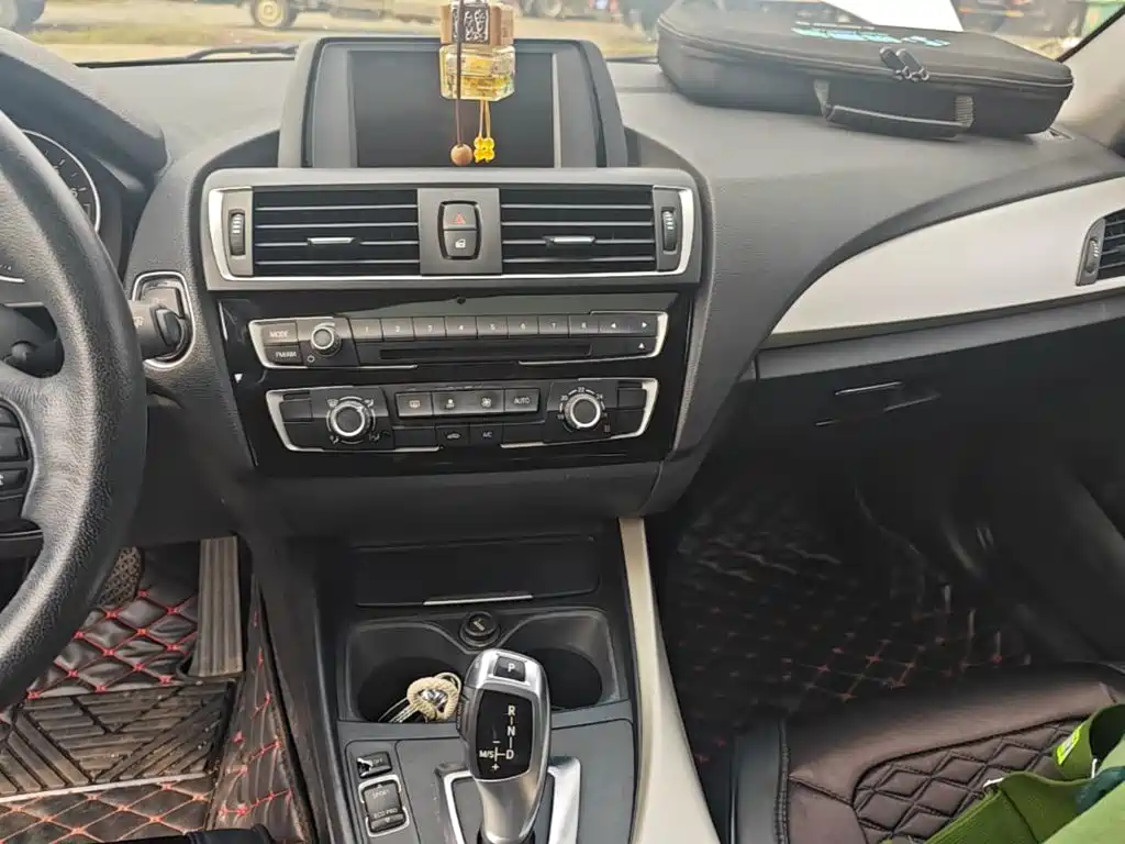 BMW 1 Series (Import) — миниатюра 13