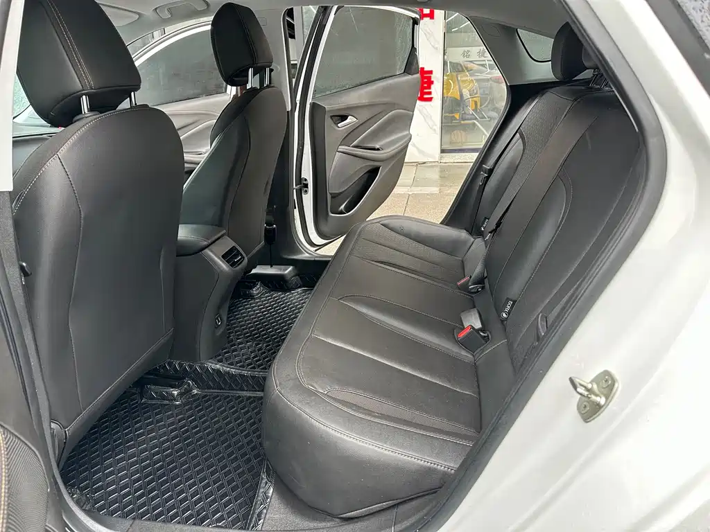 Buick Verano — миниатюра 9