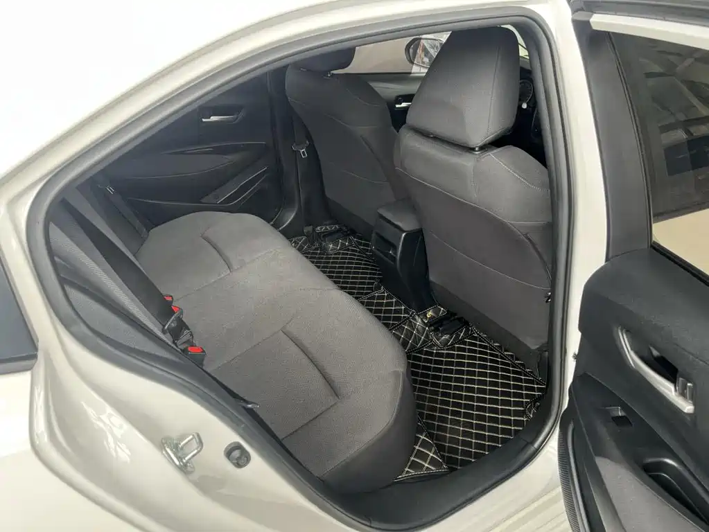 Toyota Corolla — миниатюра 8