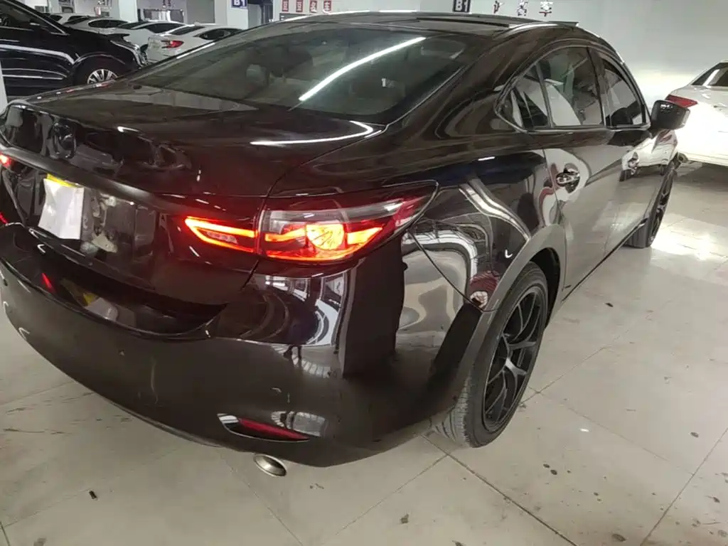 Mazda Atenza — миниатюра 8