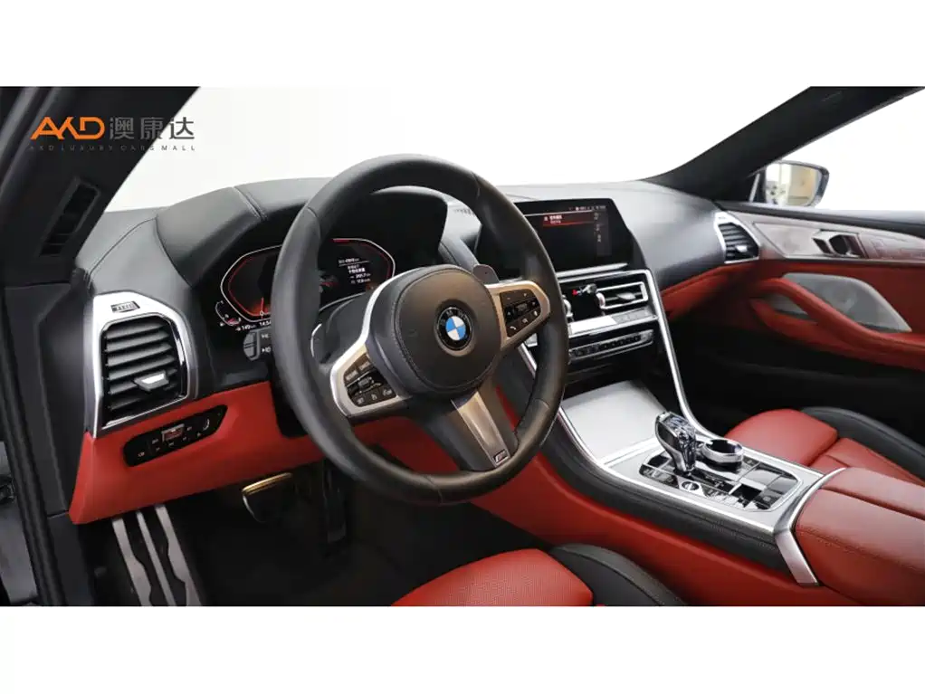 BMW 8 Series — миниатюра 6